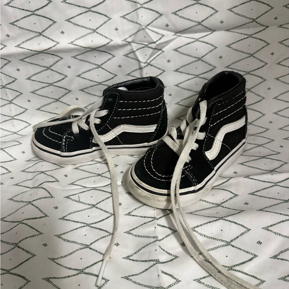 Vans Kids High-Top Sneakers in Black and White